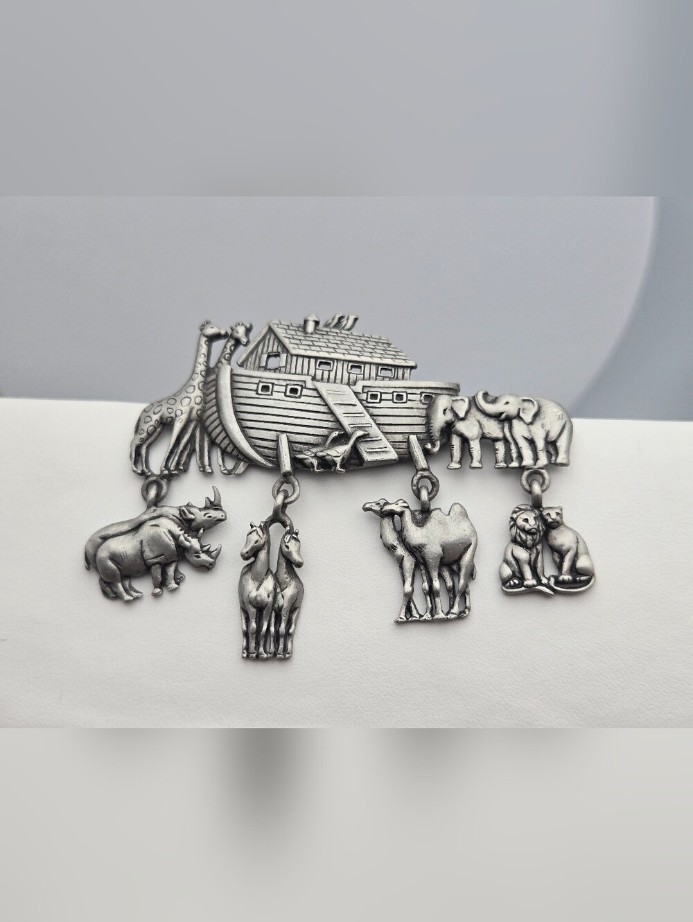 Vintage JJ Jonette Noah’s Ark Brooch Pewter Animal Dangle Pin Signed
